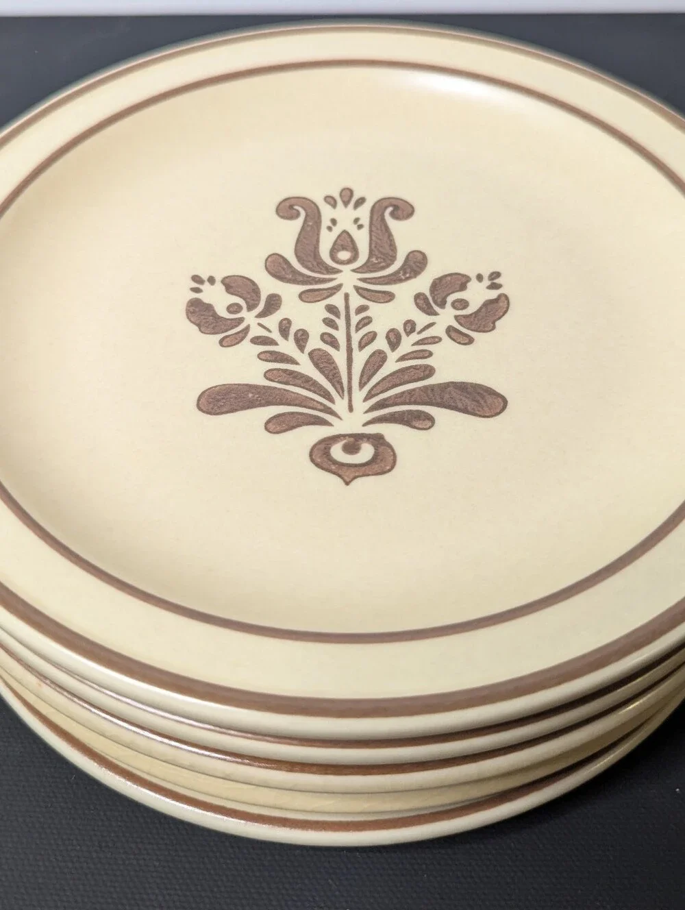 Pfaltzgraff Village Pattern Set Of 5 Salad Plates